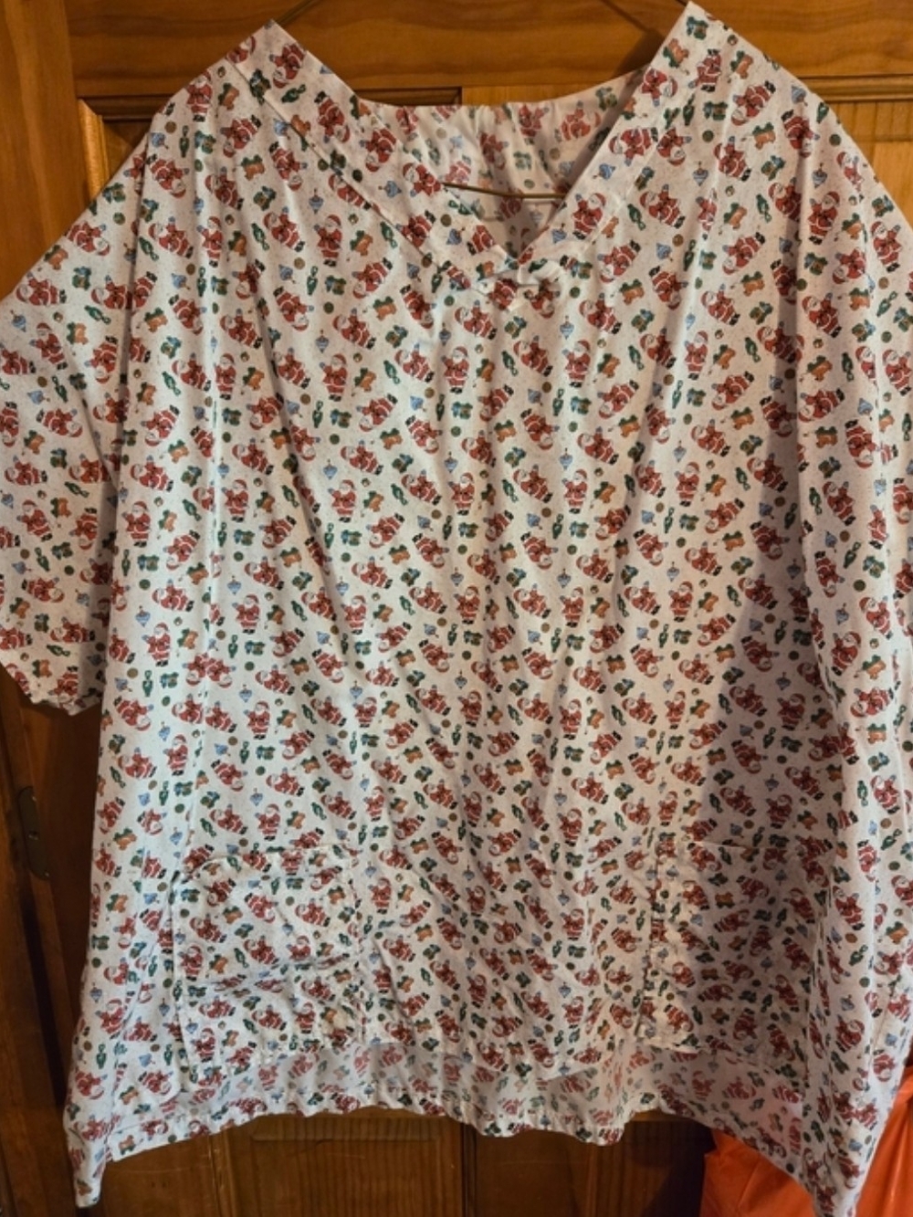 Women’s White Printed Short-Sleeve Scrub Top - Red & Green Pattern